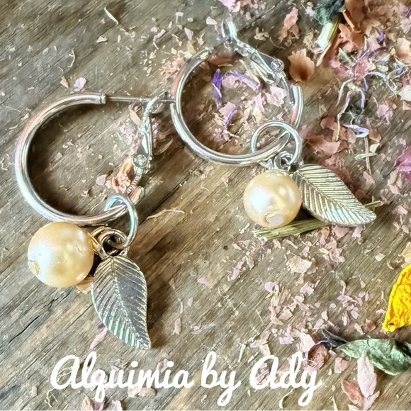 Alquimia Gold and Silver Nature-Inspired Earrings - Picture 1 of 1